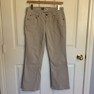 Levis Levi Strauss Signature khaki jean style women’s pants low rise boot cut 6*